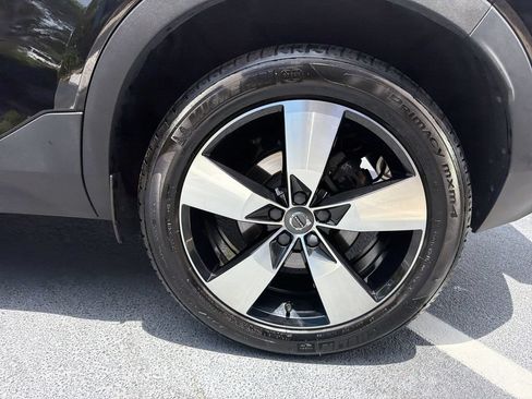 Used 2020 Volvo XC40 T5 Momentum w/ Protection Package Premier AWD/4WD image 28