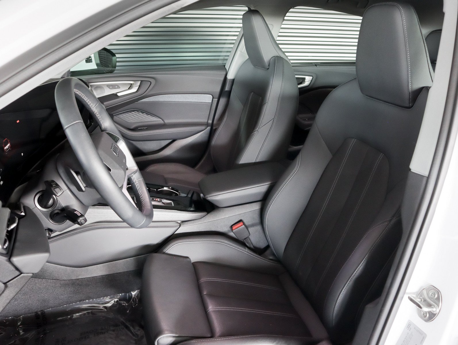 Used 2025 Audi A5 Premium Plus w/ Premium Plus AWD/4WD image 8