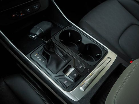 New 2026 Kia Carnival FWD image 27