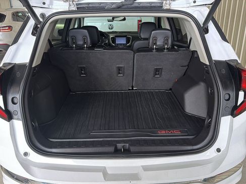 Used 2020 GMC Terrain Denali w/ GMC Pro Grade Package image 8