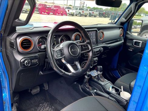 Used 2022 Jeep Gladiator Mojave w/ Cold Weather Group AWD/4WD image 7