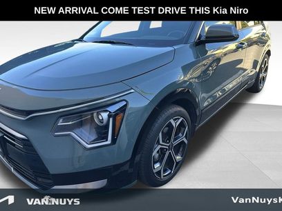 Used 2023 Kia Niro EX Touring