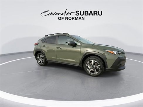Used 2026 Subaru Crosstrek 2.0i Premium image 2