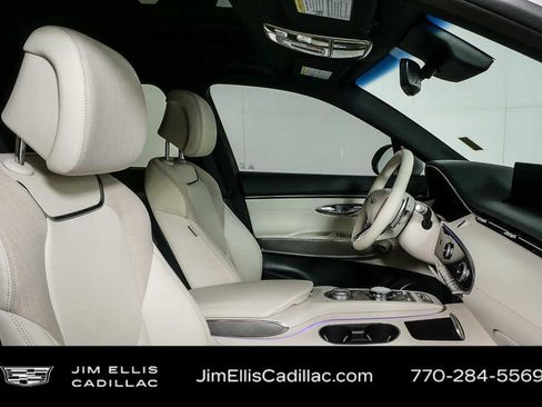 Used 2025 Genesis Electrified GV70 AWD/4WD image 23