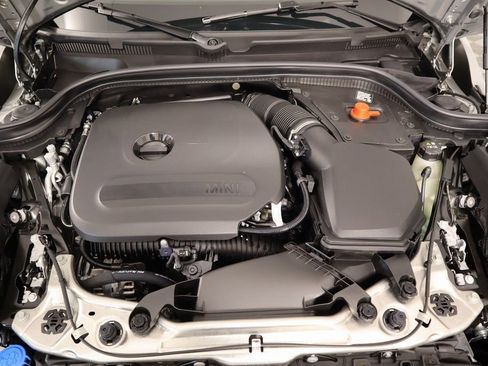 New 2025 MINI Cooper 2-Door Hardtop image 19