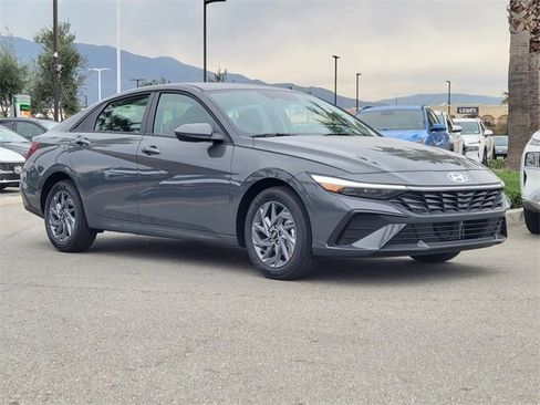 New 2026 Hyundai Elantra Blue image 27