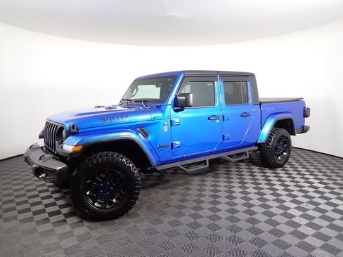 Used 2023 Jeep Gladiator Willys image 11