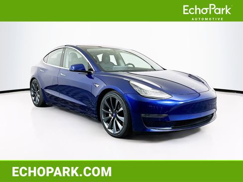 Used 2018 Tesla Model 3 Long Range image 1