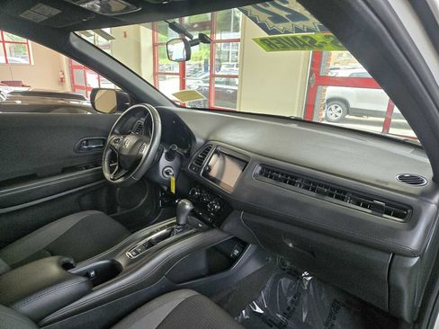 Used 2022 Honda HR-V Sport image 22