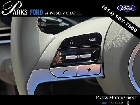 Used 2025 Hyundai Elantra SEL FWD image 27