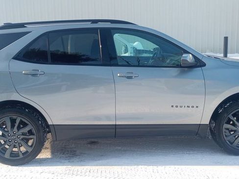 Used 2023 Chevrolet Equinox RS image 8