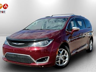 Used 2019 Chrysler Pacifica Limited video 1