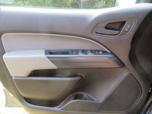 Used 2021 Chevrolet Colorado W/T w/ Custom Special Edition RWD image 20