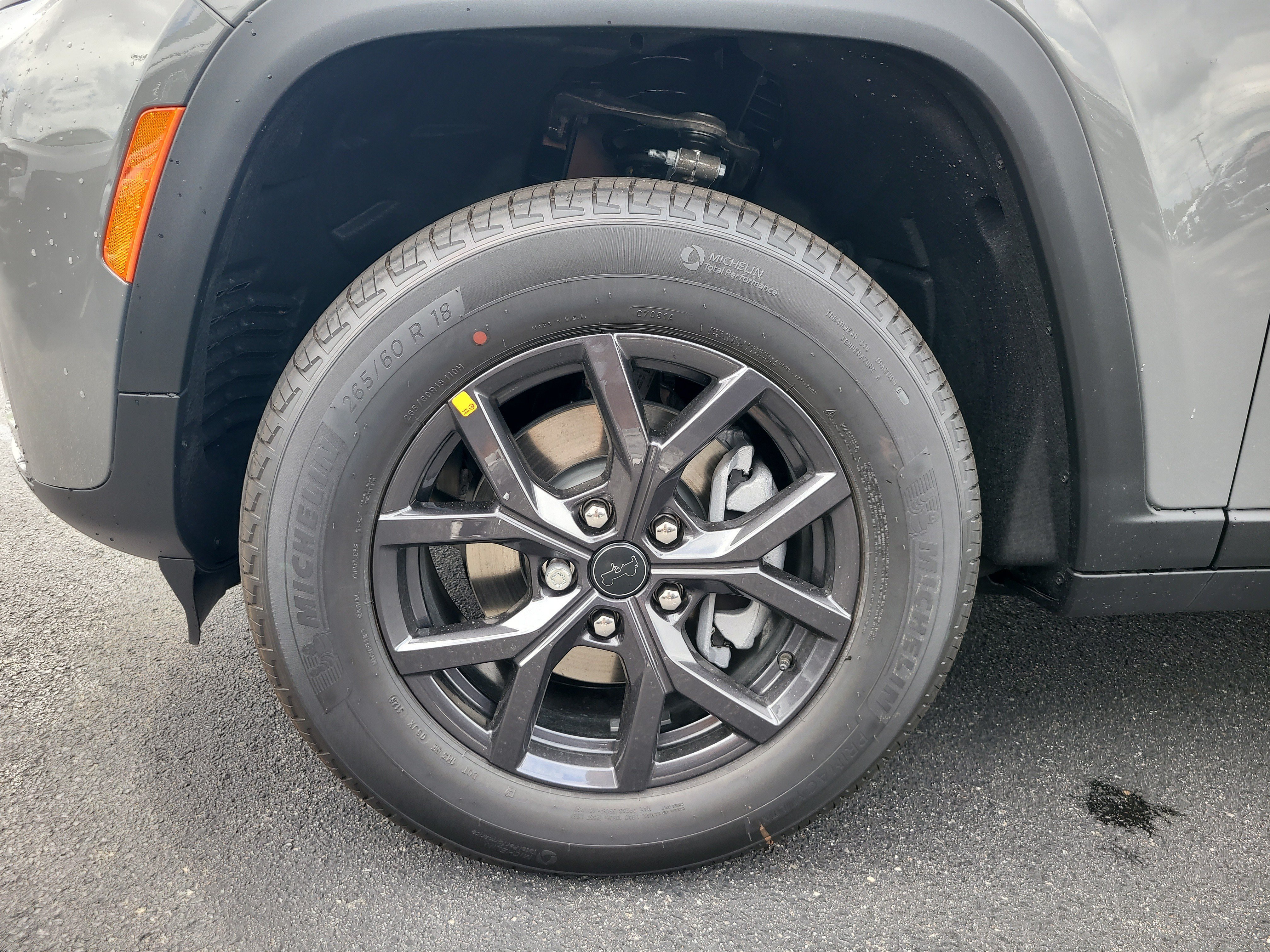 New 2027 Jeep Grand Cherokee Altitude RWD image 10
