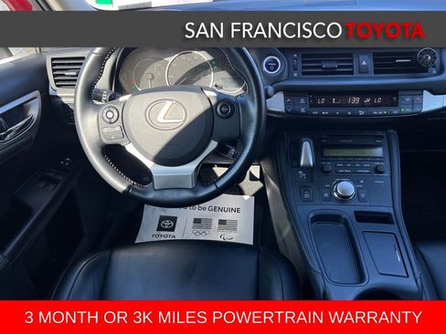 Used 2017 Lexus CT 200h 200h image 27