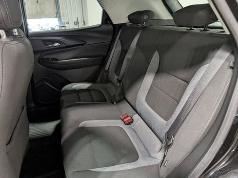 Used 2023 Chevrolet TrailBlazer LS image 15