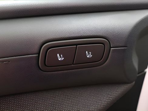 New 2025 Hyundai Tucson Limited FWD image 25