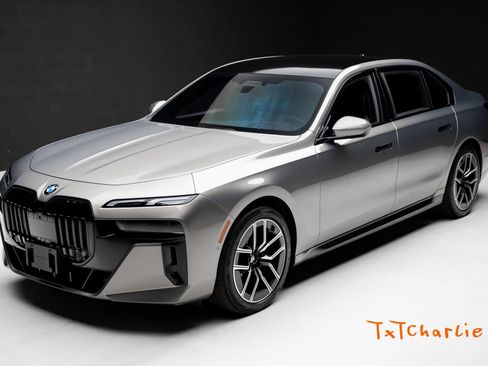 Used 2023 BMW 740i RWD image 1