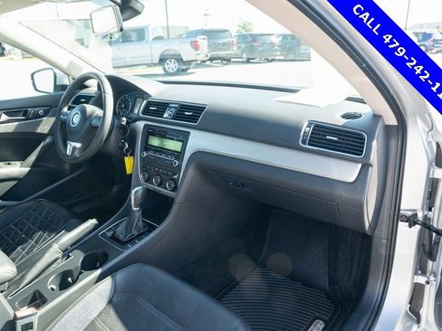 Used 2015 Volkswagen Passat 1.8T Wolfsburg Edition image 37
