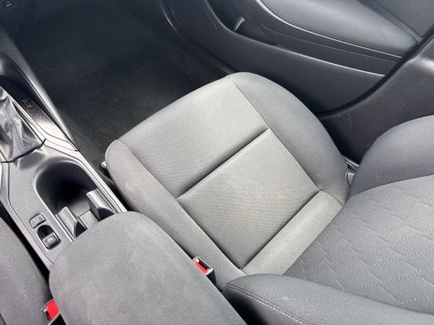 Used 2024 Toyota Corolla LE FWD image 28