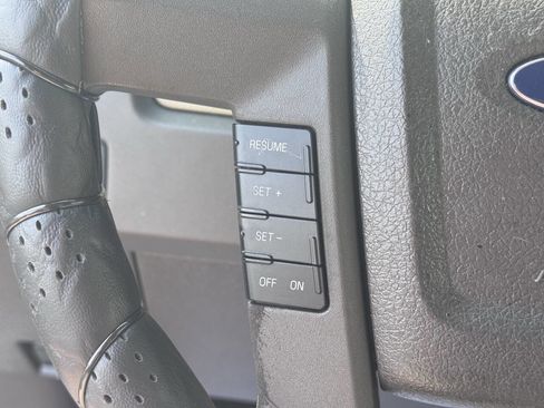 Used 2009 Ford F150 XLT image 24