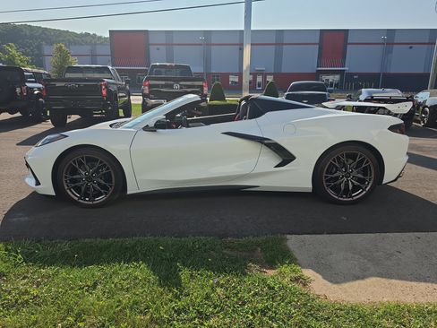 Used 2024 Chevrolet Corvette Stingray Premium Conv RWD image 7