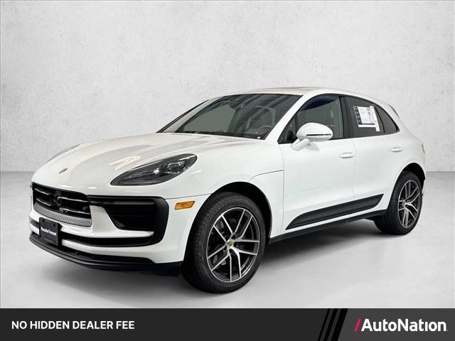 Certified 2025 Porsche Macan AWD/4WD image 1