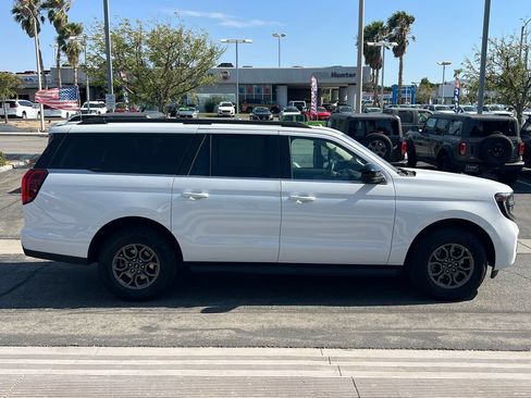 Used 2025 Ford Expedition Max Active RWD image 9