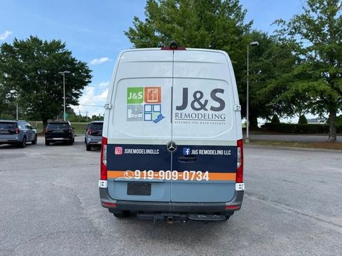 Used 2024 Mercedes-Benz Sprinter 2500 image 7