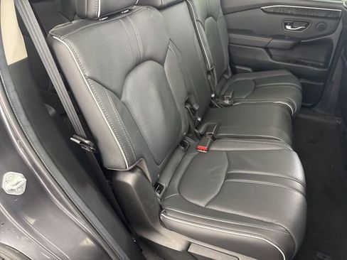 Used 2024 Honda Pilot Elite image 31