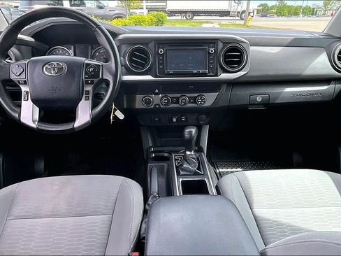 Used 2019 Toyota Tacoma SR5 AWD/4WD image 20