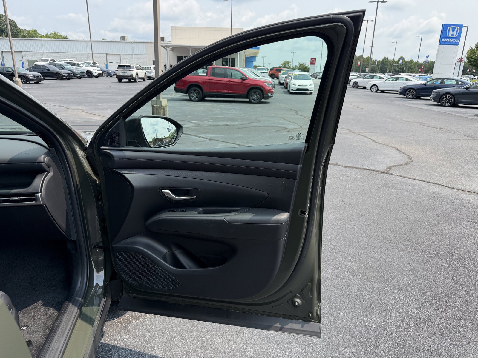 Used 2026 Hyundai Santa Cruz SEL FWD image 15