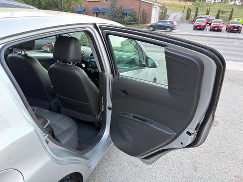 Used 2014 Chevrolet Spark LS FWD image 17