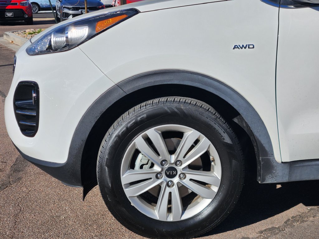 Used 2017 Kia Sportage LX AWD/4WD image 9