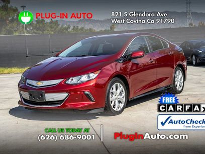 Used 2017 Chevrolet Volt Premier w/ Driver Confidence II Package