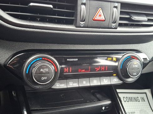 Used 2023 Kia Forte GT-Line w/ GT-Line Premium Package image 16