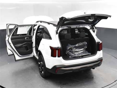 Used 2025 Kia Sorento SX Prestige AWD/4WD image 15
