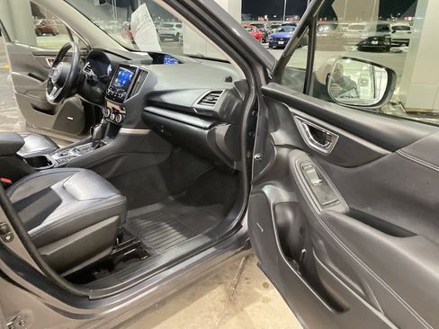 Used 2021 Subaru Forester Limited w/ Popular Package #3 image 22