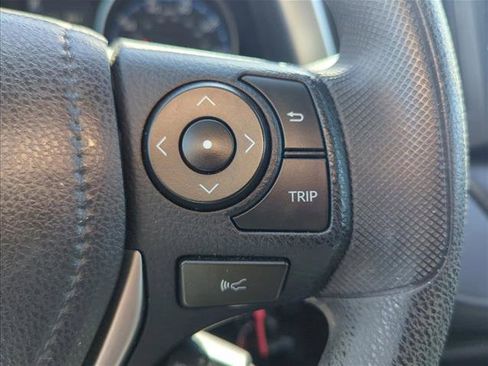 Used 2017 Toyota RAV4 LE image 12