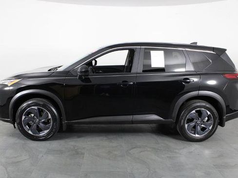 Certified 2024 Nissan Rogue SV image 12