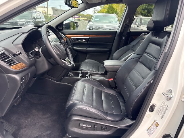 Used 2018 Honda CR-V Touring image 9