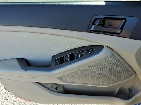 Used 2012 Kia Optima LX w/ Convenience Pkg image 11