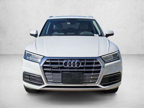 Used 2020 Audi Q5 2.0T Premium w/ Convenience Package image 2