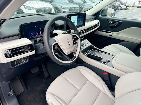 New 2026 Lincoln Aviator 2WD image 10