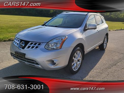 Used 2013 Nissan Rogue SL AWD/4WD image 1
