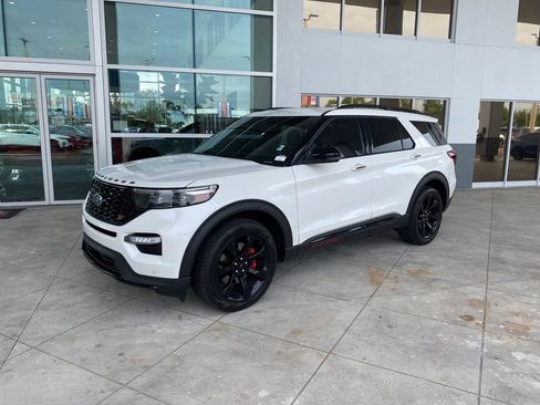 Certified 2024 Ford Explorer ST w/ Equipment Group 401A image 2