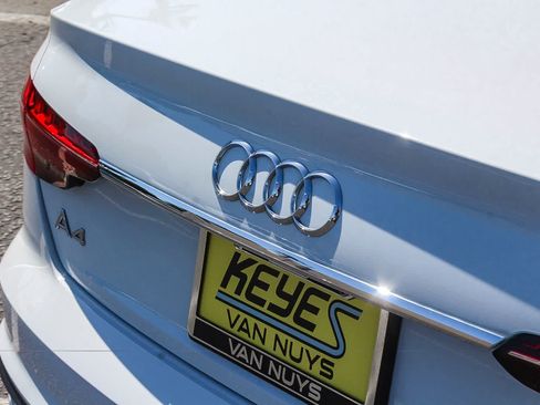 Used 2022 Audi A4 2.0T Premium AWD/4WD image 9