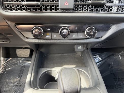 Used 2024 Honda HR-V LX image 22