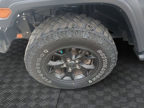 Used 2020 Jeep Wrangler Sport image 22