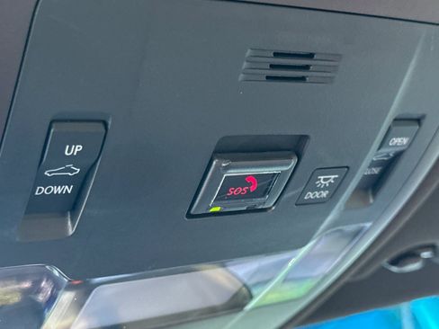 Certified 2021 Lexus ES 350 w/ Premium Package image 21